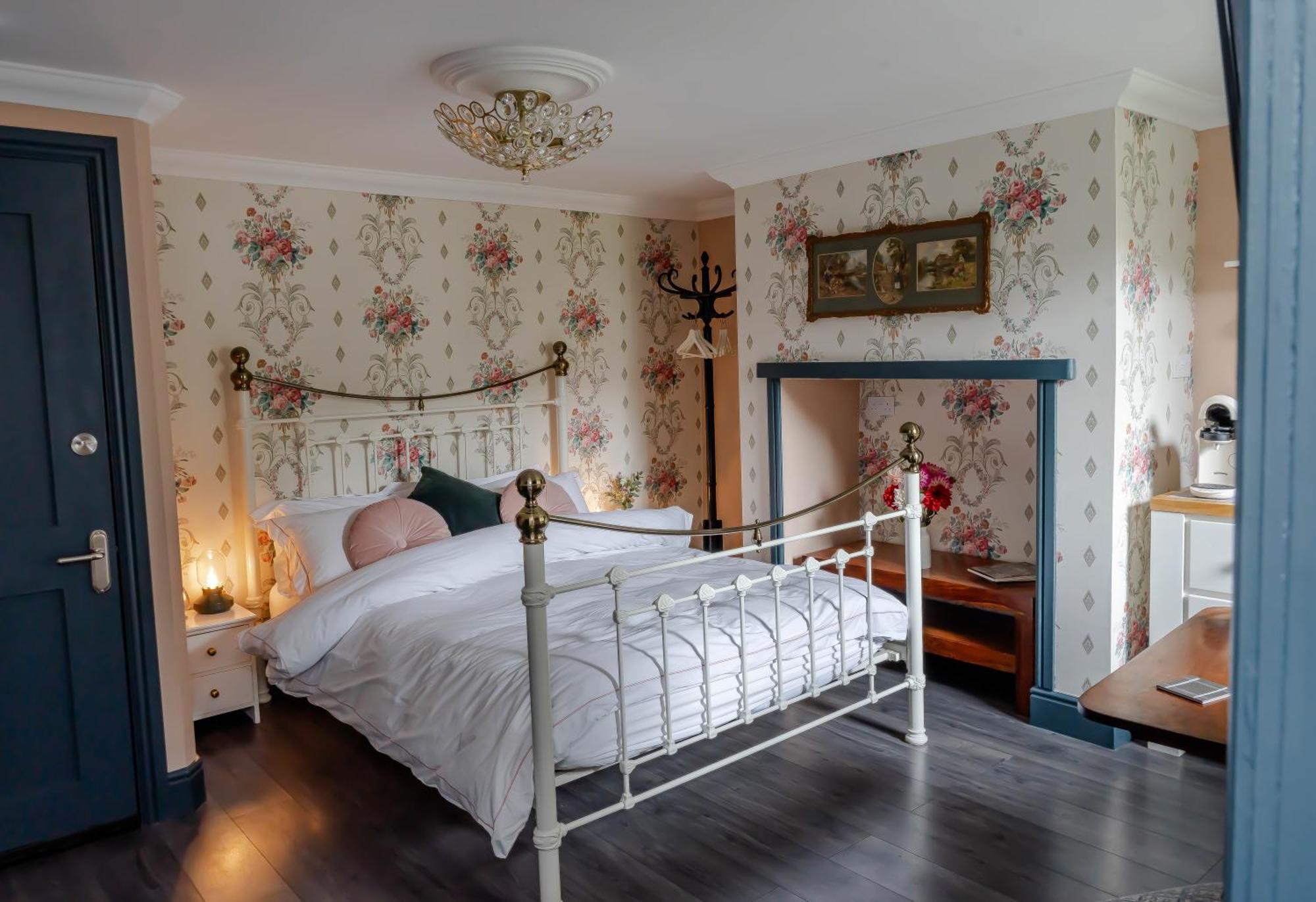 Anne Boleyn'S Escape Hotel Deal Exterior foto