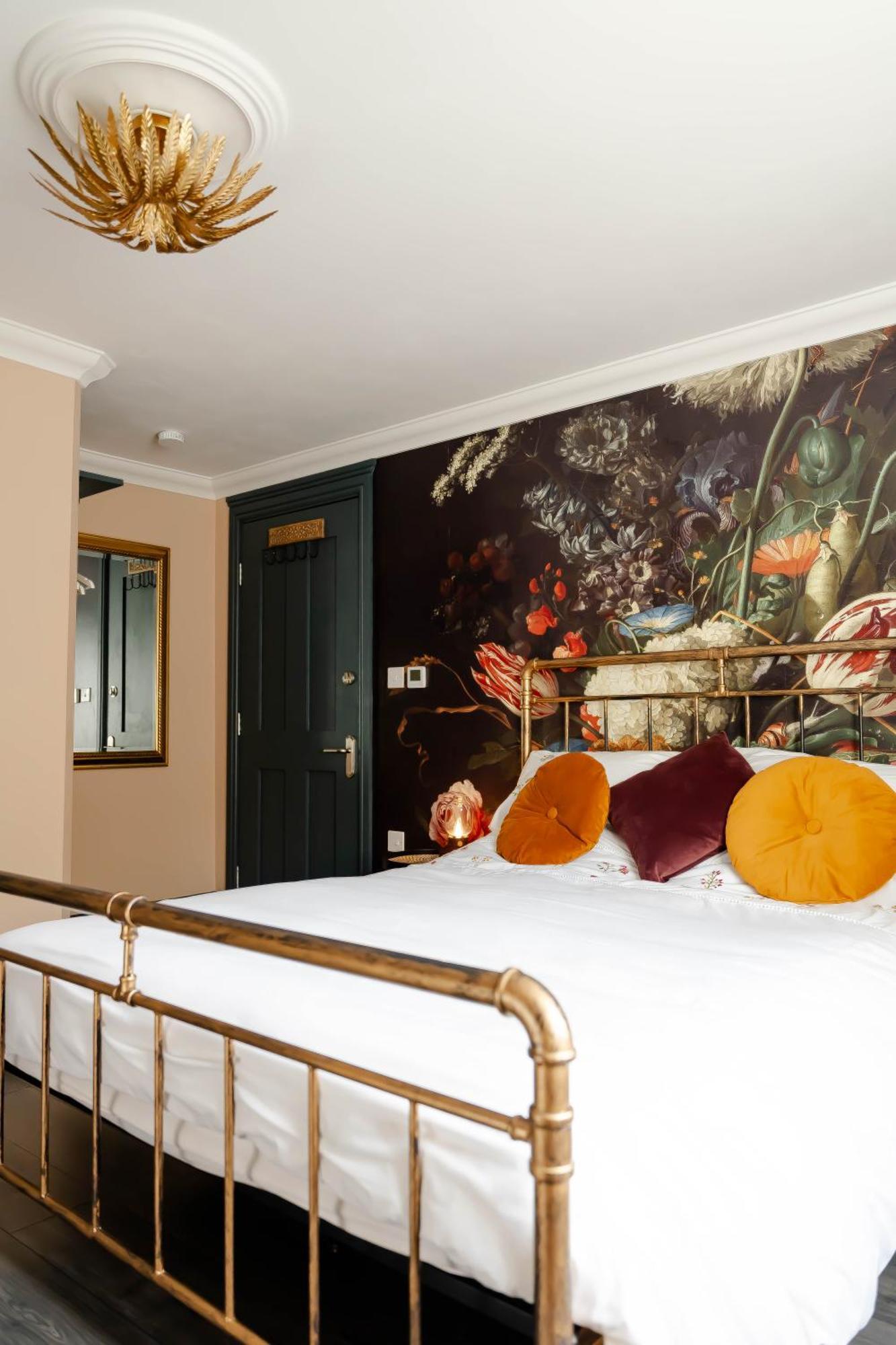 Anne Boleyn'S Escape Hotel Deal Exterior foto